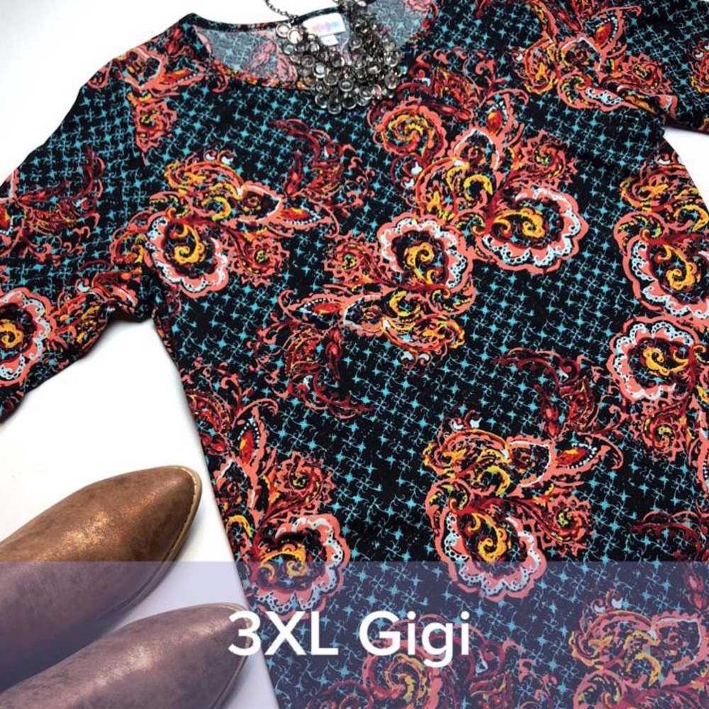 NWT GIGI TOP by LLR